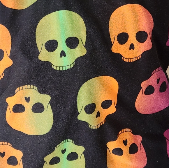 Lularoe Halloween - Rainbow Sugar Skull -  Day of the Dead - Black Leggings TC2 - Picture 8 of 8